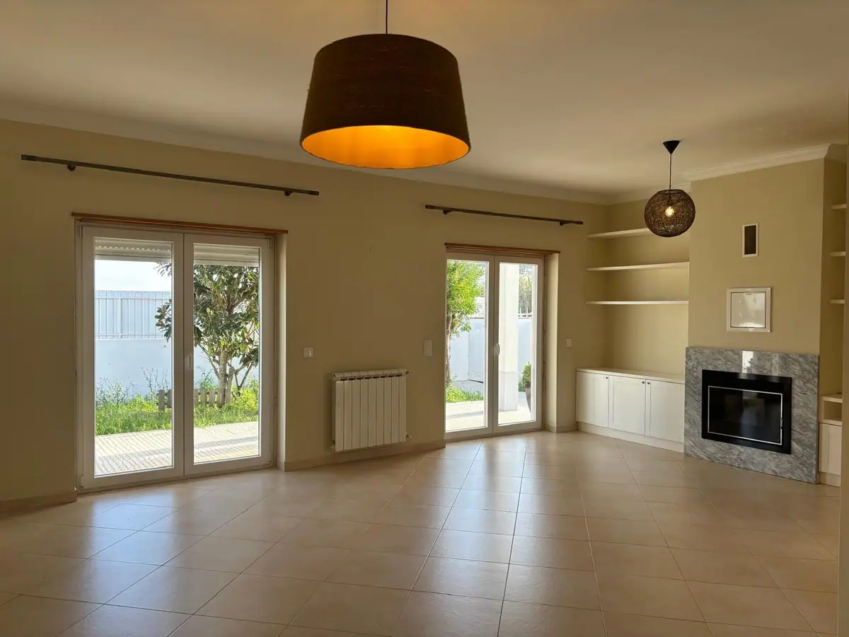 Moradia T3, Arneiro dos Marinheiros, Sintra, arrendado pela T&T Group Properties